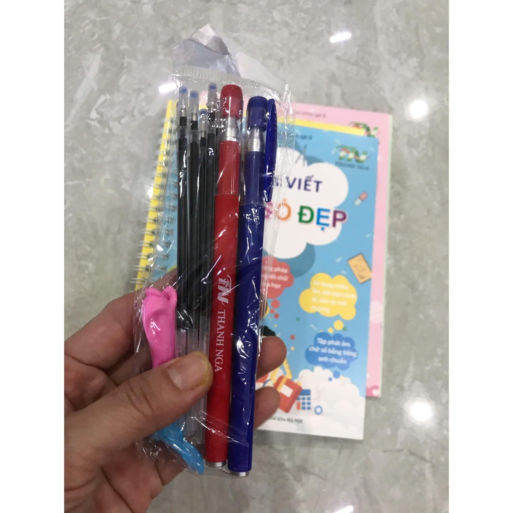 Set 3 Quyển Rèn Chữ,Tô Màu Kèm 2 Set Bút Tự Xóa