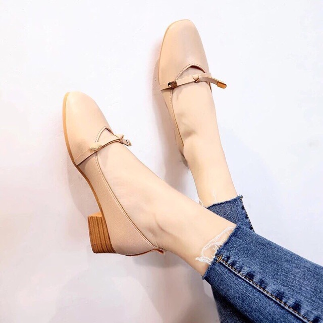 Giày gót vuông xinh xinh | BigBuy360 - bigbuy360.vn