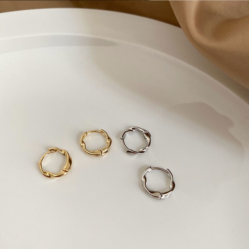 Bông Tai Hình Tròn Xoắn Mini Đơn Giản Phong Cách Hàn Quốc Thời Trang Mùa Đông