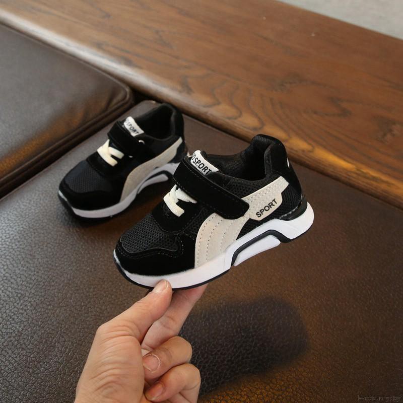 Giày thể thao thoáng khí sành điệu dành cho bé