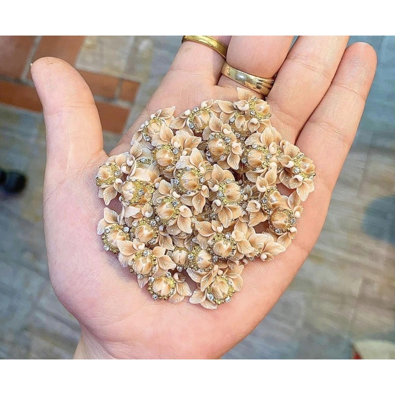 Hoa ôm cham mới (giá 1 bông)