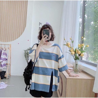 Áo phông kẻ xẻ vạt dáng freesize