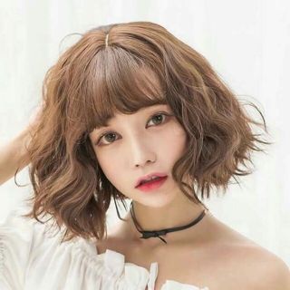 Tóc nguyên đầu xù sóng vic ngắn