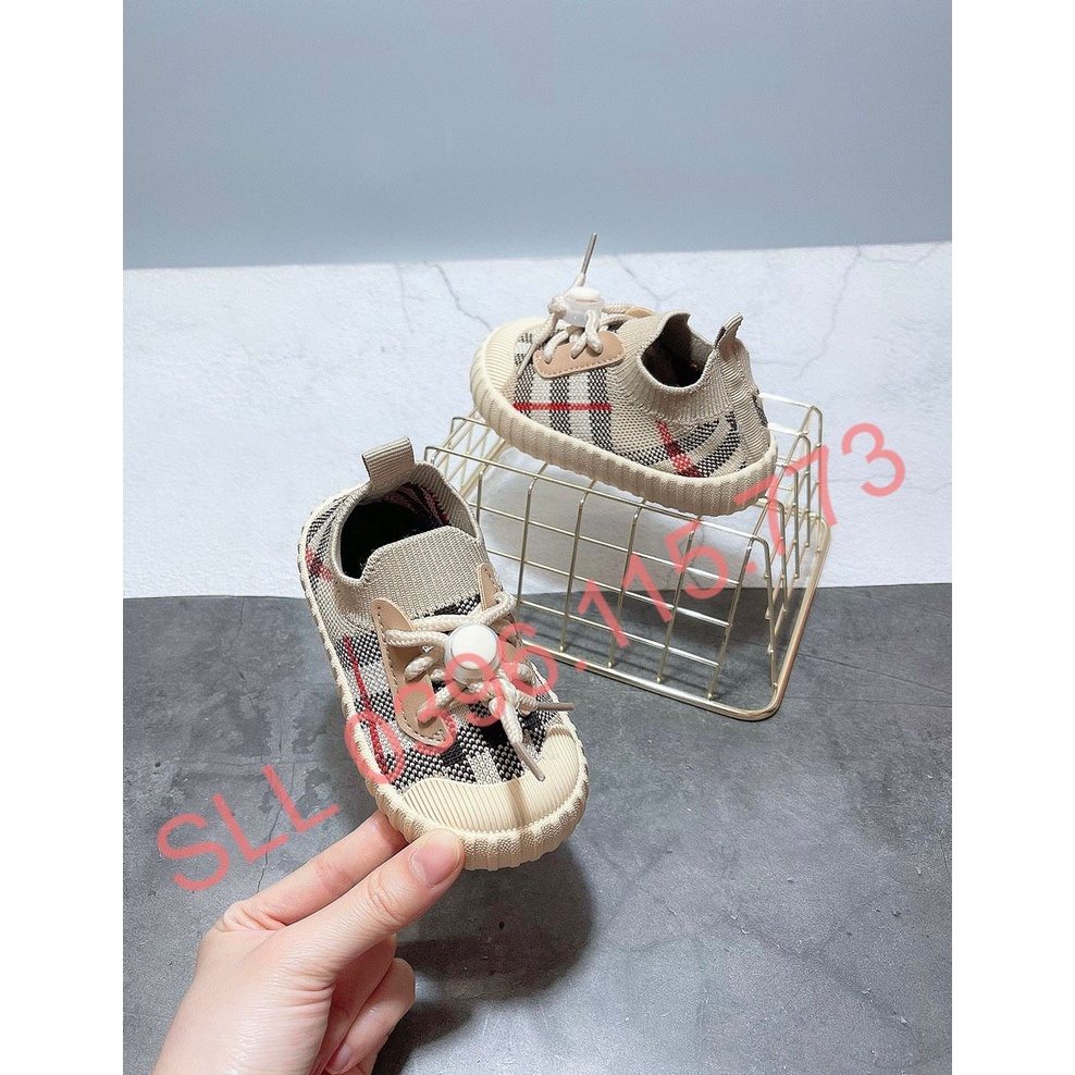 Giày chun kẻ kiểu mới dễ đi nhẹ mềm êm cho bé!!
