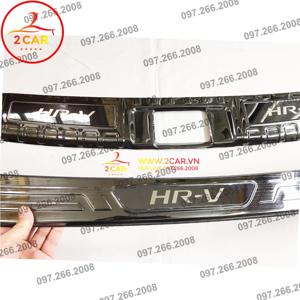 Ốp bậc cốp, chống trầy cốp trong, ngoài xe Honda HRV 2019-2020, chất liệu Titan