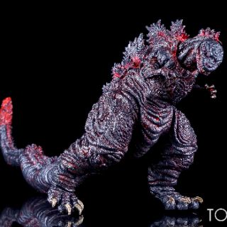 Mô hình NECA Ultimate Shin Godzilla