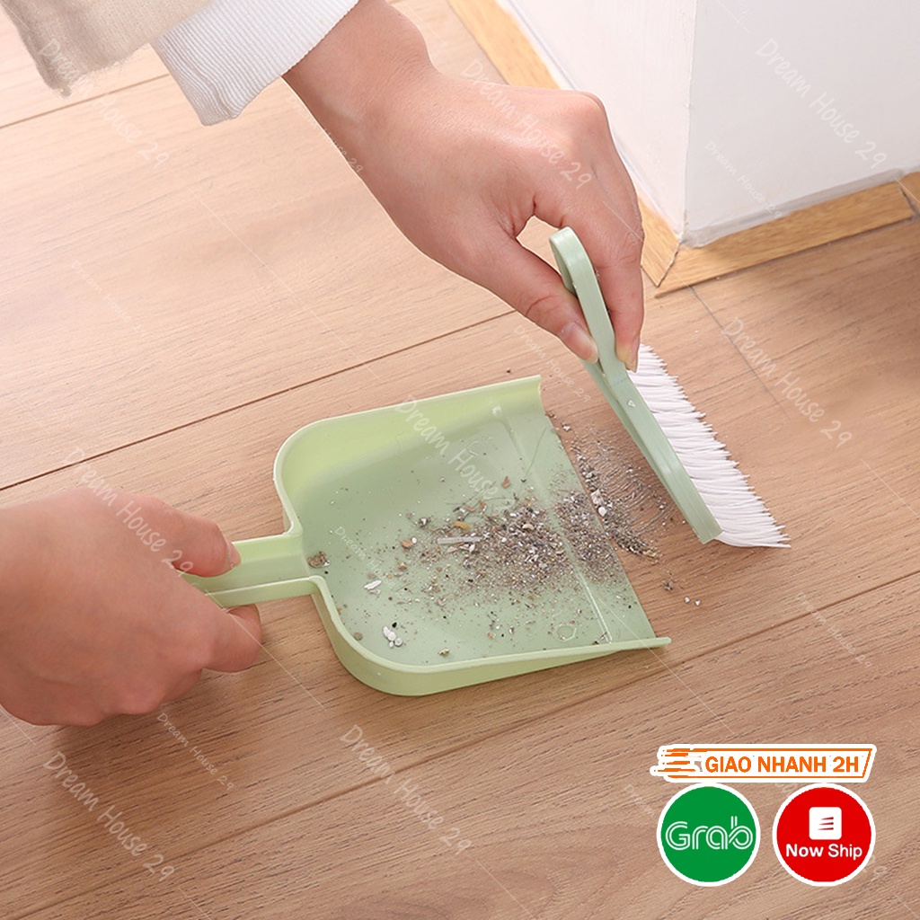 Bộ chổi quét bụi và hót rác mini quét văn phòng, bàn thờ, vệ sinh nhà cửa 3 màu kích thước 19cm x 13cm