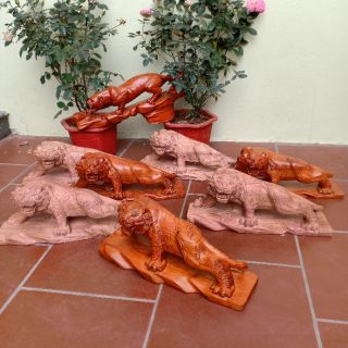 Cụ hổ gỗ hương