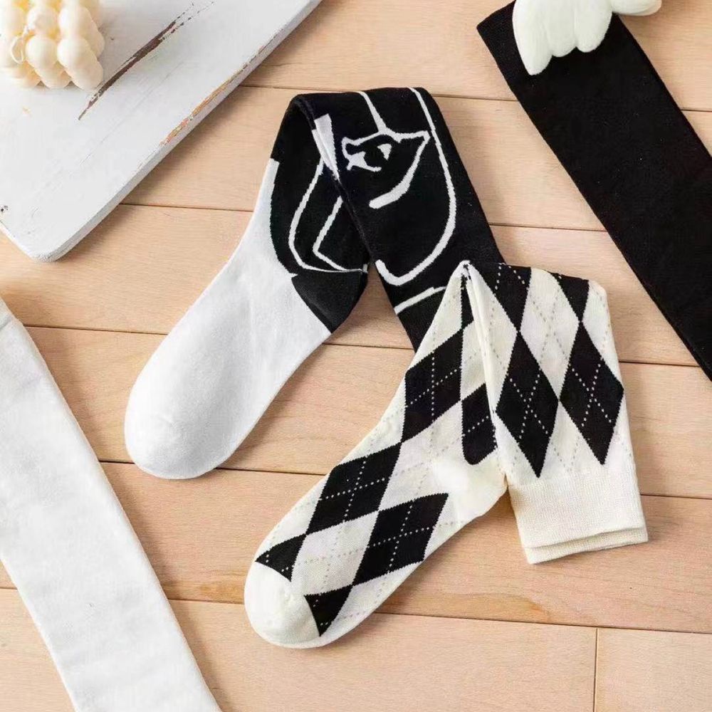 Vớ cotton cổ cao họa tiết kim cương phong cách lolita thời trang thu đông Nhật Bản cho nữ