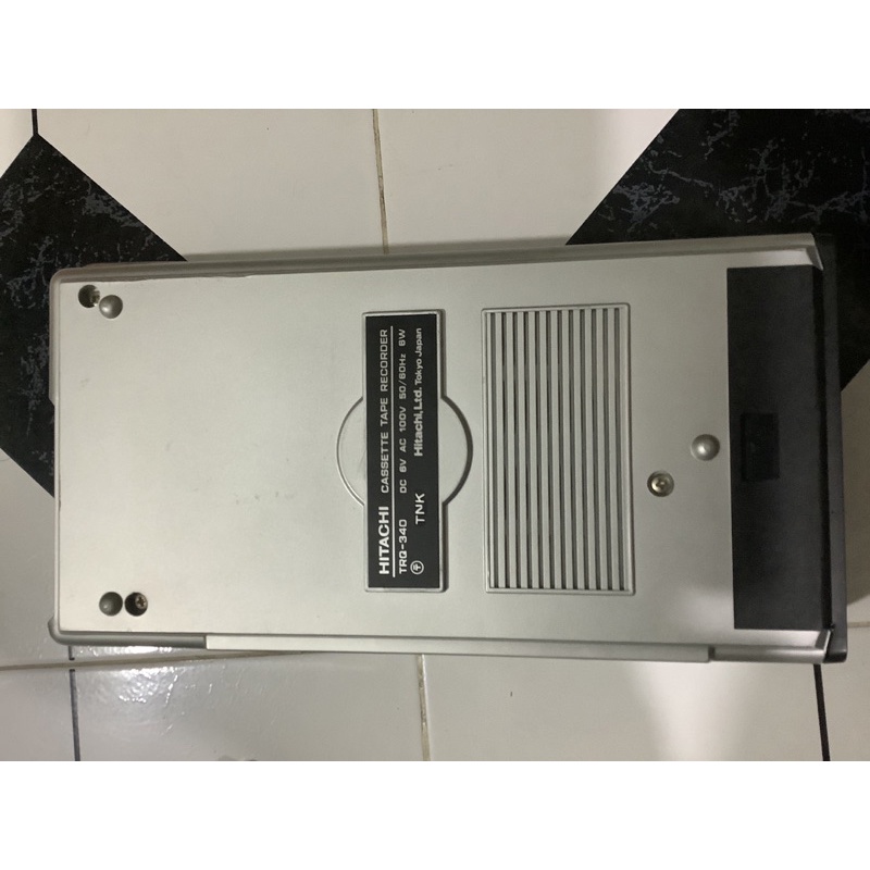 Máy cassette Hitachi TRQ-340