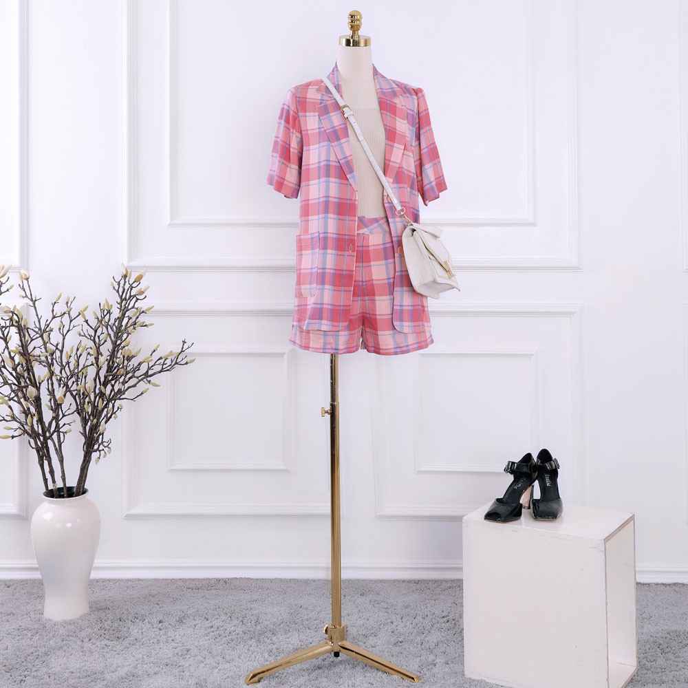 Set đồ nữ áo sơ mi và quần ngắn kẻ caro cá tính, năng động, màu sắc tươi mát, hàng thiết kế TK Fashion - SMKA143 + QSK22