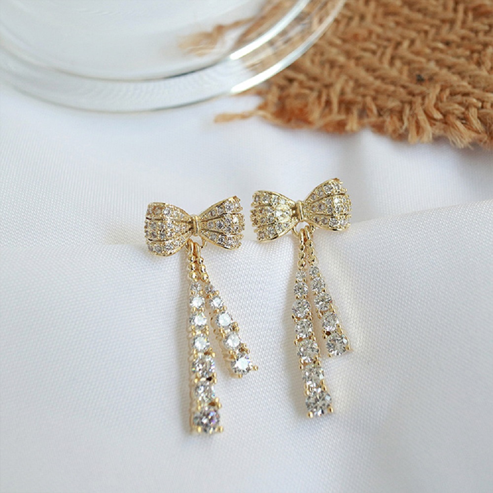 Đôi Khuyên Tai Dáng Dài Đính Đá Kiểu Dáng Hình Học Thời Trang Cho Nữ