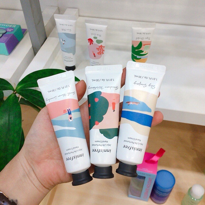 Kem Tay dưỡng ẩm Innisfreehương nước hoa và chiết xuất cô đặc