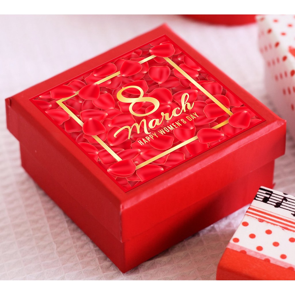 Tem decal dán quà tặng chúc mừng Ngày quốc tế phụ nữ 8 tháng 3 mẫu hình vuông hoa hồng màu đỏ bắt mắt, chống nước