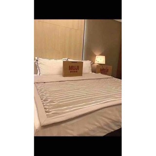 CHĂN KẺ MUJI KÈM TÚI