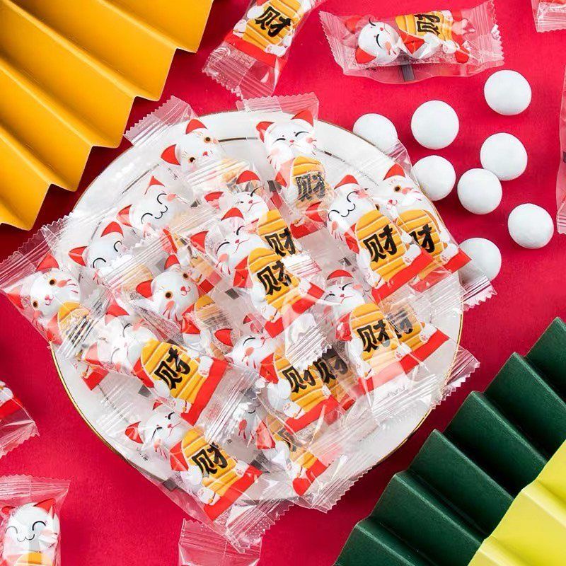 Kẹo sô cô la mèo thần tài may mắn trang trí rỏ quà tết mini