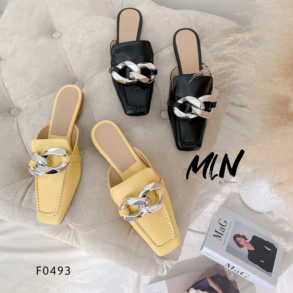 GIÀY SỤC NỮ ĐẾ BỆT BÍT MŨI VUÔNG PHỐI KHÓA XÍCH TO BẠC F0493