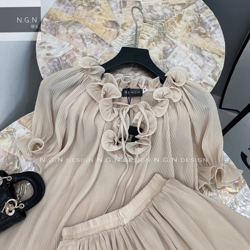 Set xếp li viền bèo