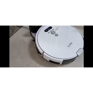 Thay pin robot hút bụi