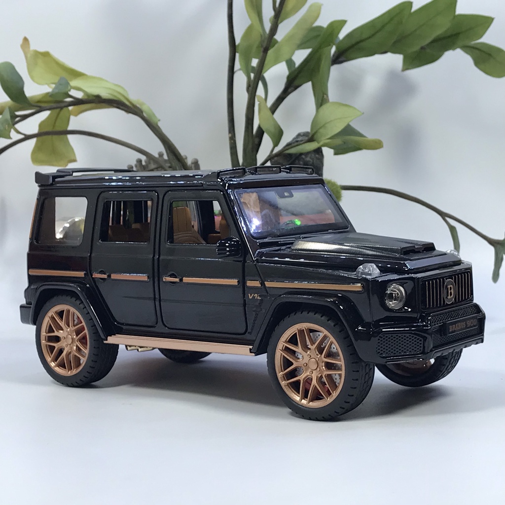 Mô hình xe ô tô Mercedes G900 Brabus V12 tỷ lệ 1:22 bằng kim loại mới ra mắt