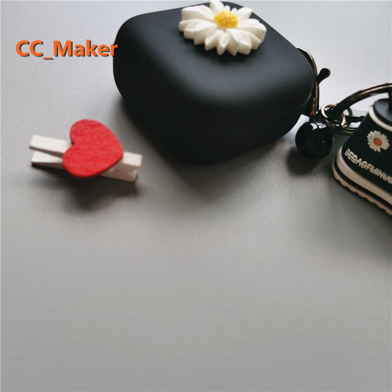 Vỏ bảo vệ hộp sạc tai nghe samsung galaxy buds họa tiết hoa cúc độc đáo | BigBuy360 - bigbuy360.vn