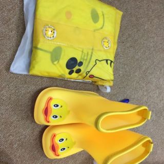 Combo ủng áo mưa cho bé (Mẫu Cao Cấp)