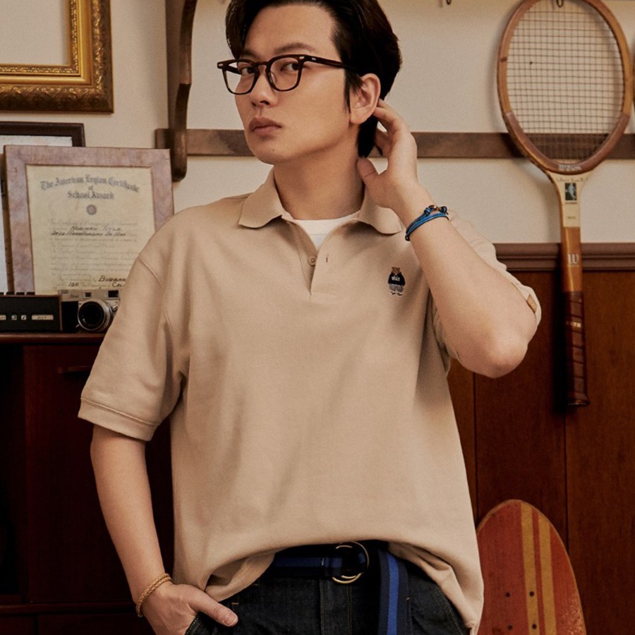 Áo polo Whoau chính hãng họa tiết hình gấu đủ màu trắng, đen, xanh, be, navy, polo basic cho nam và nữ | WHHAD2411U