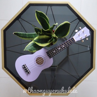 Đàn ukulele soprano màu tím nhạt