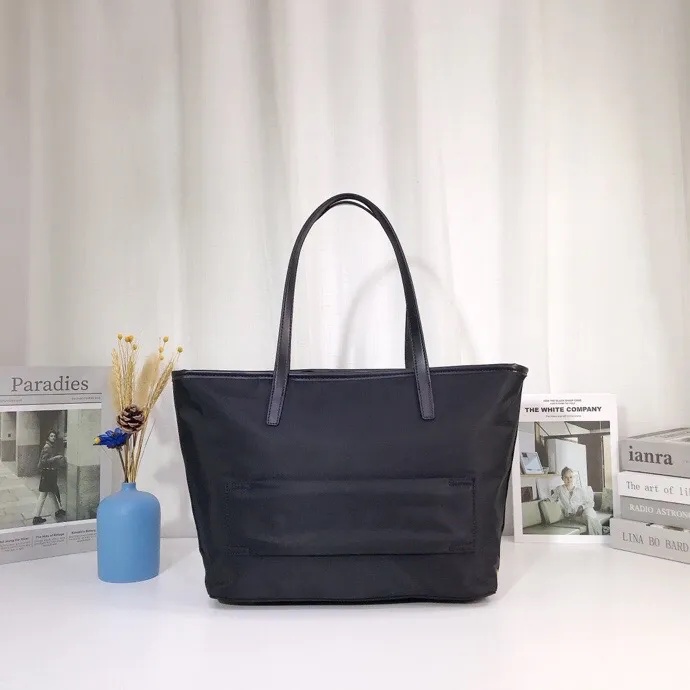 Túi xách vải dù siêu nhẹ 196452 thiết kế đơn giản thời trang