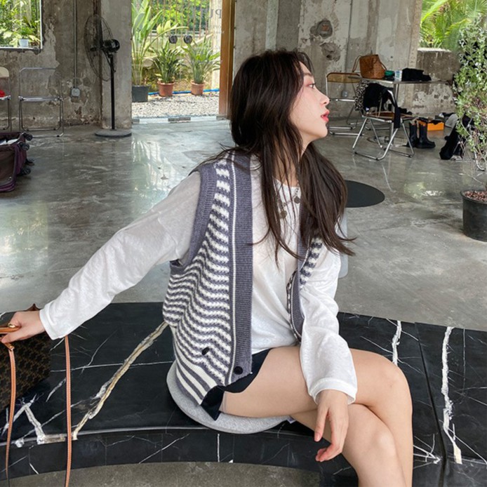 Áo Gile Len Kẻ Ngang Vạt Chéo Ulzzang - Titto Closet | BigBuy360 - bigbuy360.vn