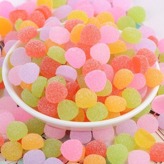 Charm kẹo tam giác phủ đường