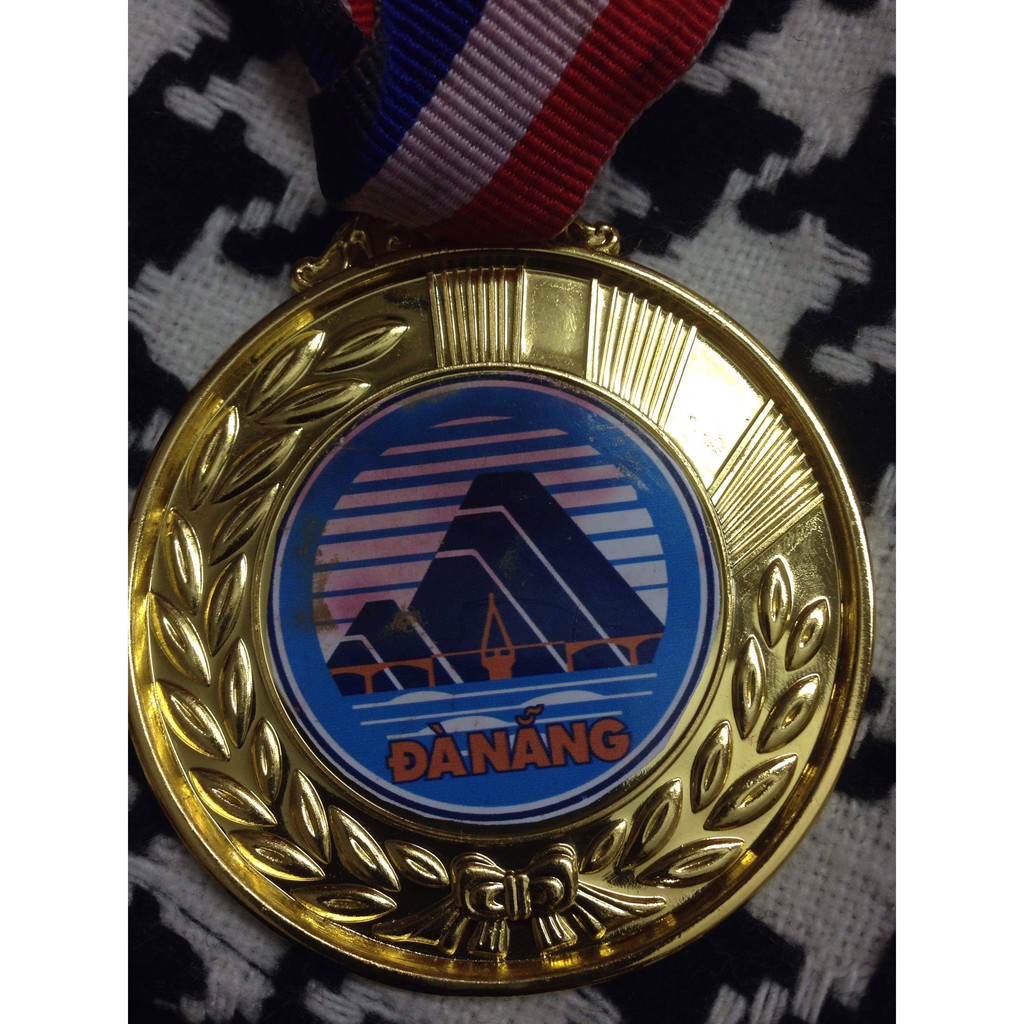 GIÁ SỈ-Huy Chương