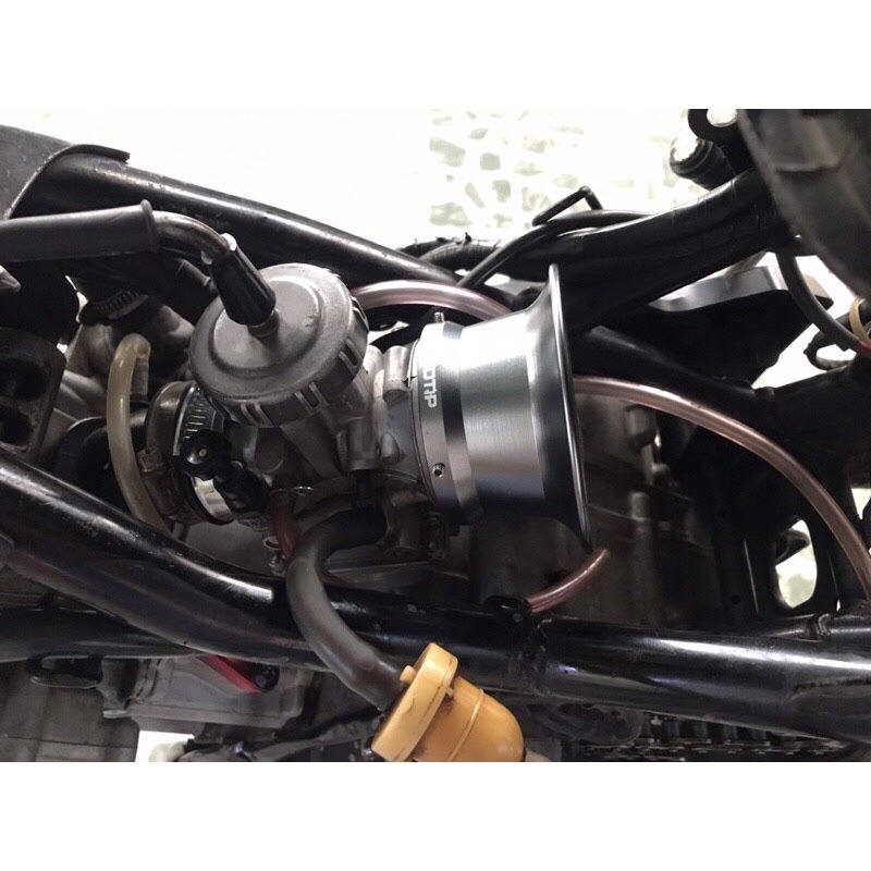 Loa kèn gắn Bình Xăng Con.