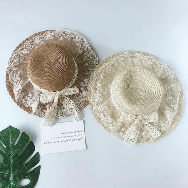 Mũ cói rộng vành