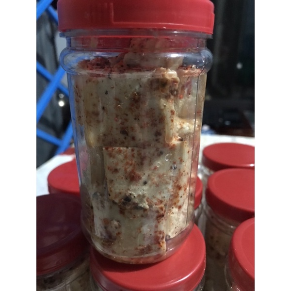 Chao cố đô Huế, sạch Ngon, béo như phô mai nhà làm, mùi sẽ nặng hơn các loại chao khác.