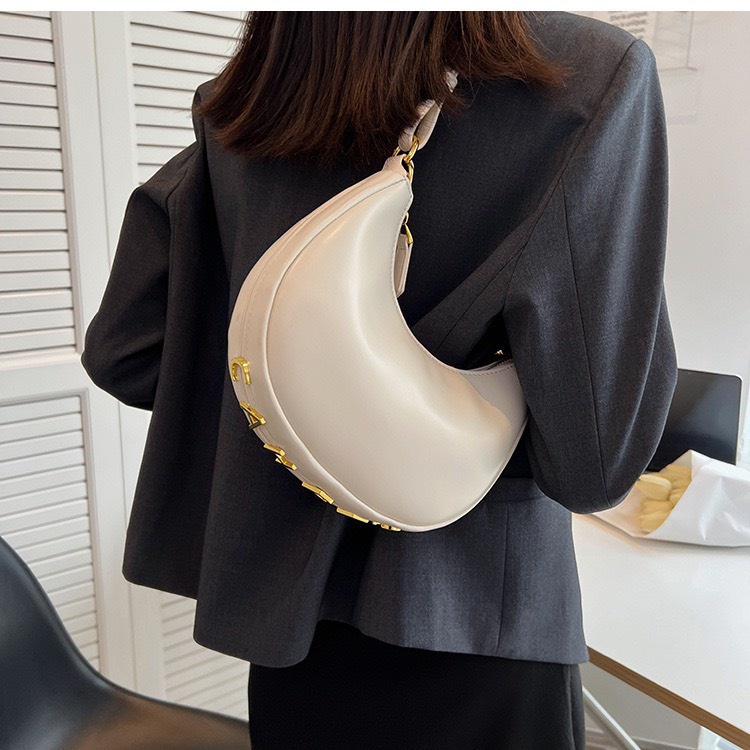 Túi Đeo Vai In Chữ Nổi cao cấp Sang Trọng - T29215