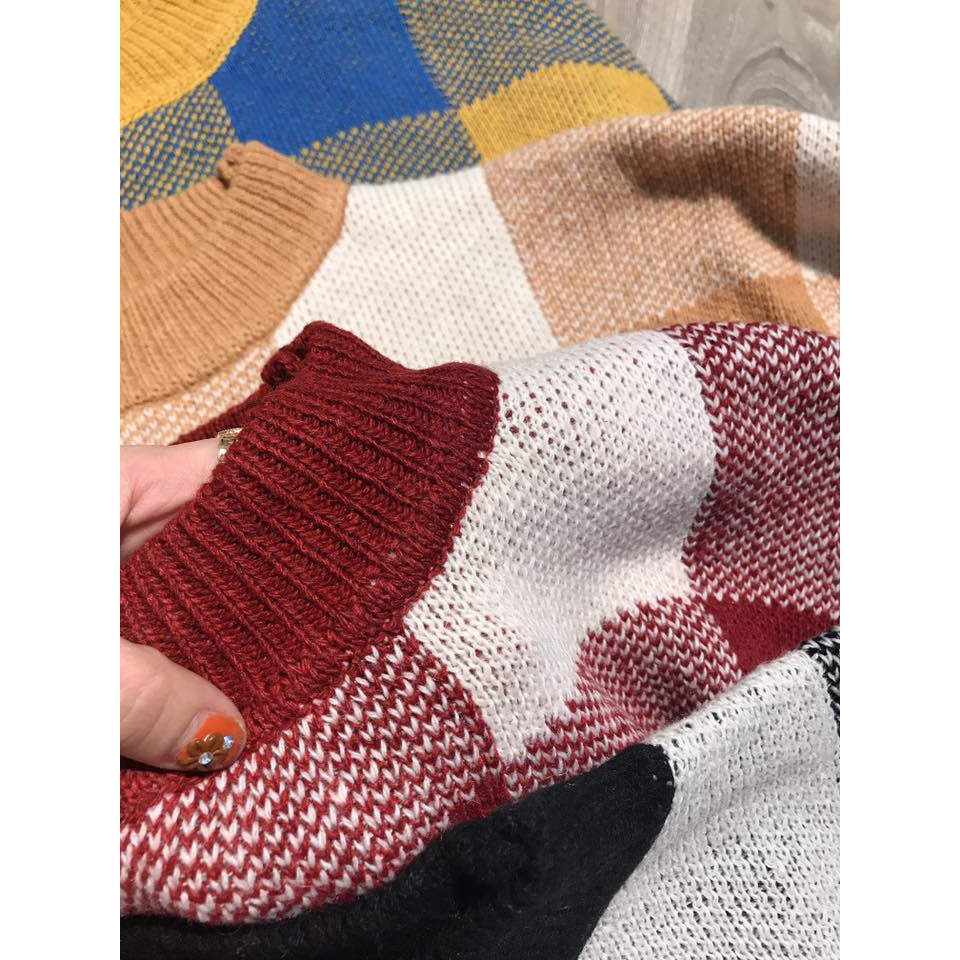 Áo len dệt kẻ ô