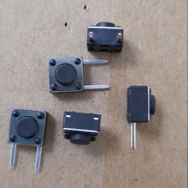 Nút Nhấn 2 Chân Vuông Đen thẳng cắm 6x6x5mm