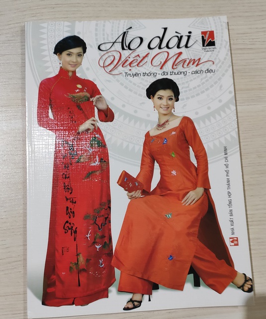 Sách - Áo Dài Việt Nam - Truyền Thống, Đời Thường, Cách Điệu | BigBuy360 - bigbuy360.vn