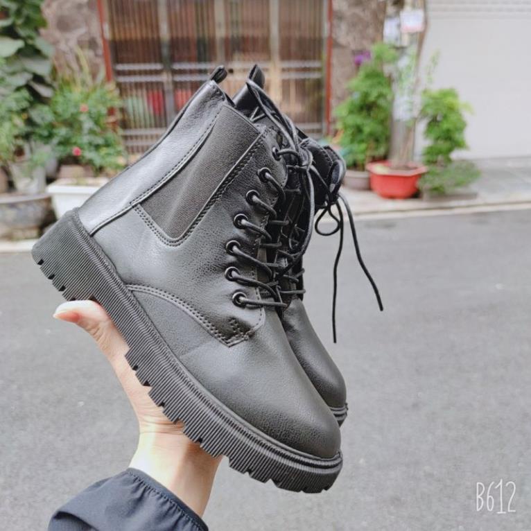 Giày Bốt ulzzang, bốt chiến binh cổ chun siêu hot- 1 màu đen | BigBuy360 - bigbuy360.vn