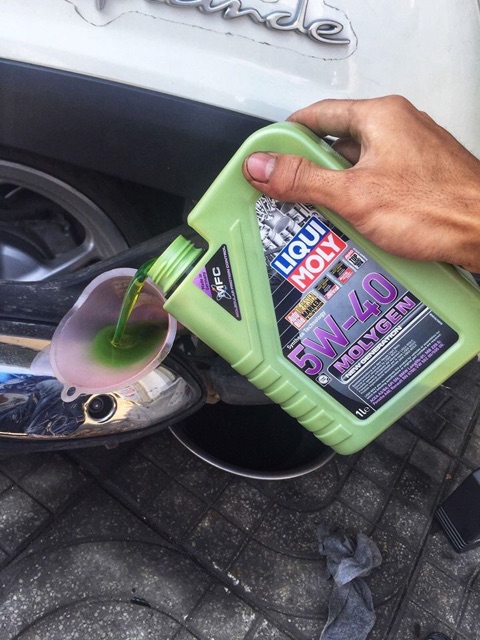 Liqui Moly Molygen 5w-40  dành cho xe ga