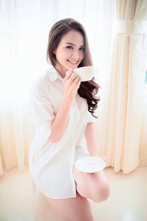 Áo sơ mi dáng dài đen trắng