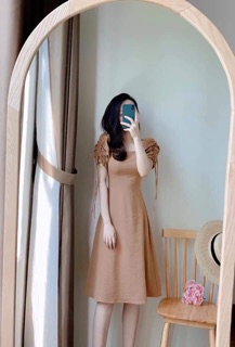 ( Kèm ảnh và video chính chủ) - ĐẦM MIDI CỔ VUÔNG TAY RÚT
