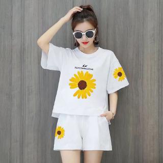 Set Đồ Bộ Ngắn In Hình Hoa Cúc Xinh Xắn Cho Nữ