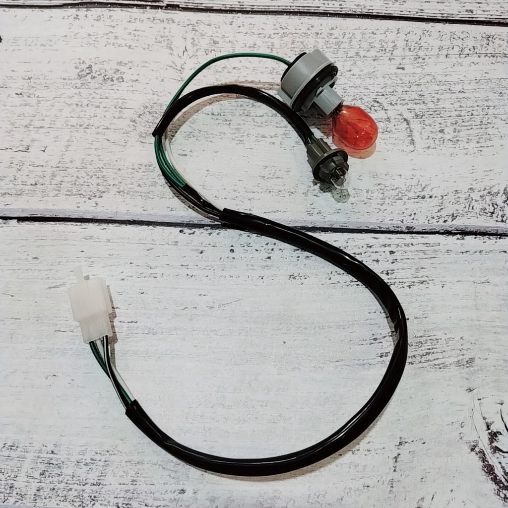 Dây xi nhan, đuôi xi nhan có sương mù demi dành cho dòng xe SH Việt và SH ý