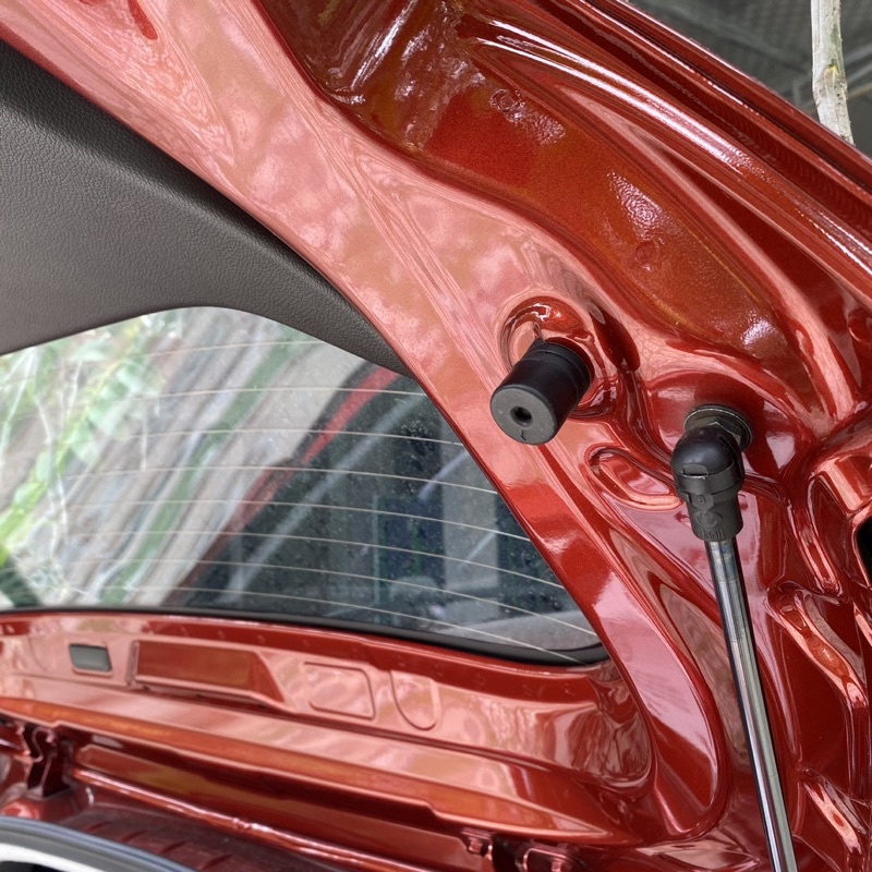 Nút đệm cao su giảm chấn cửa cốp xe Vinfast Fadil, Chevrolet Spark, Aveo, Captiva, Orlando hàng chính hãng