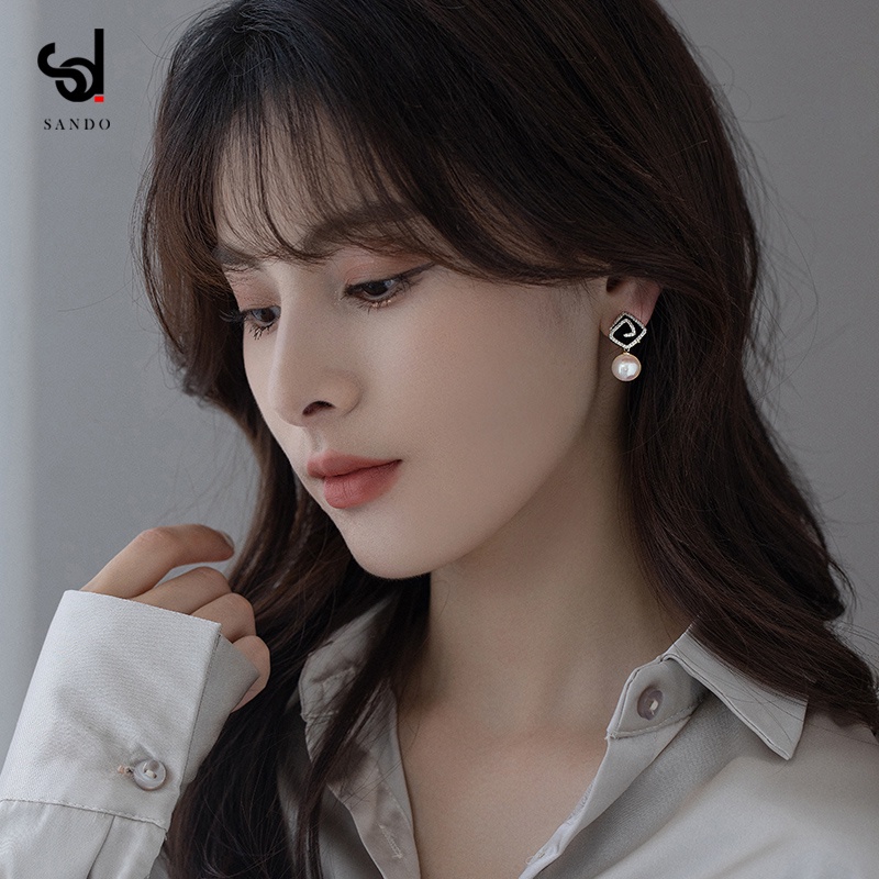 Khuyên Tai Hình Bông Hoa Màu Đen Đính Ngọc Trai Nhân Tạo Thời Trang Hàn Quốc 2022