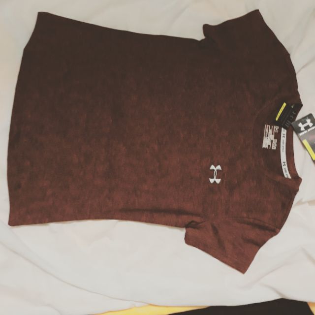 ÁO NỮ UNDER ARMOUR