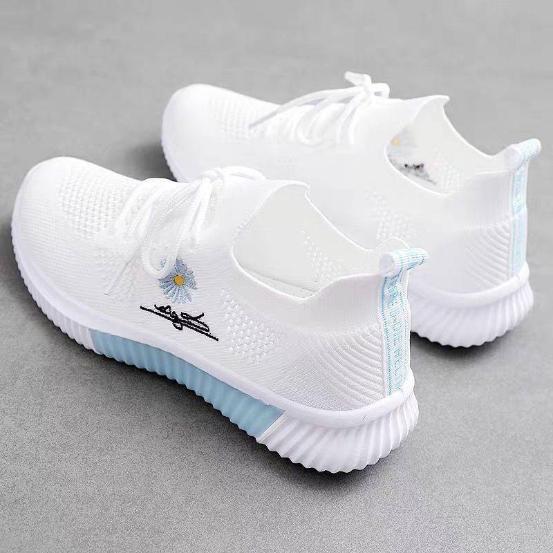 Mùa hè mới Lưới nhỏ Giày trắng Giày nữ nhỏ Daisy thoáng khí Phiên bản Hàn Quốc của những đôi giày thể thao rỗng mỏng