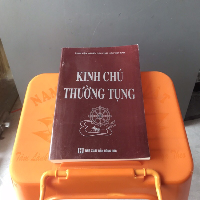 [Mã SMI23 giảm 8% đơn 300K] Kệ kinh chú thường tụng